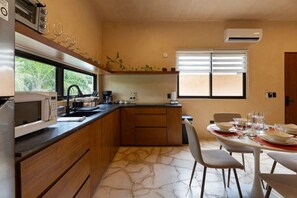 Fridge, coffee/tea maker - Depto. Eek’ · 1 Hab · 1 Baño · Terraza Privada (Merida)