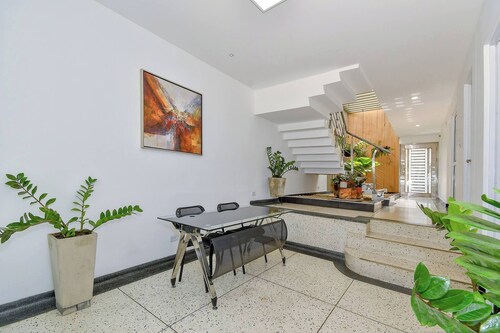 Room-estudio Apartment in Arboledas 201