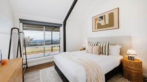 5 slaapkamers, een strijkplank/strijkijzer, wifi, beddengoed