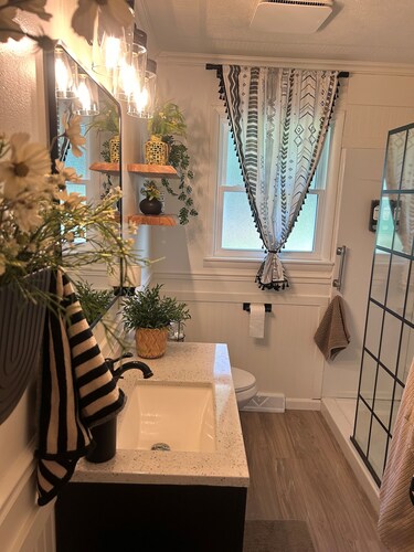 Remodeled 3-bedroom, 1 bathroom house in Massena