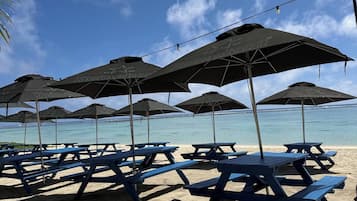 House, 3 Bedrooms, Smoking | Beach