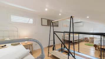 2 bedrooms, free WiFi