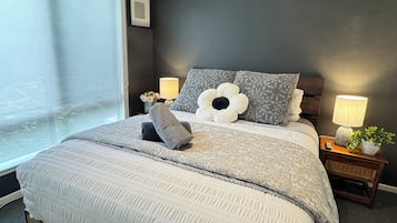 Hus Deluxe - 3 sovrum - husdjur tillåtna - sjöutsikt | Skrivbord, arbetsyta för laptop, mörkläggningsgardiner och ljudisolering
