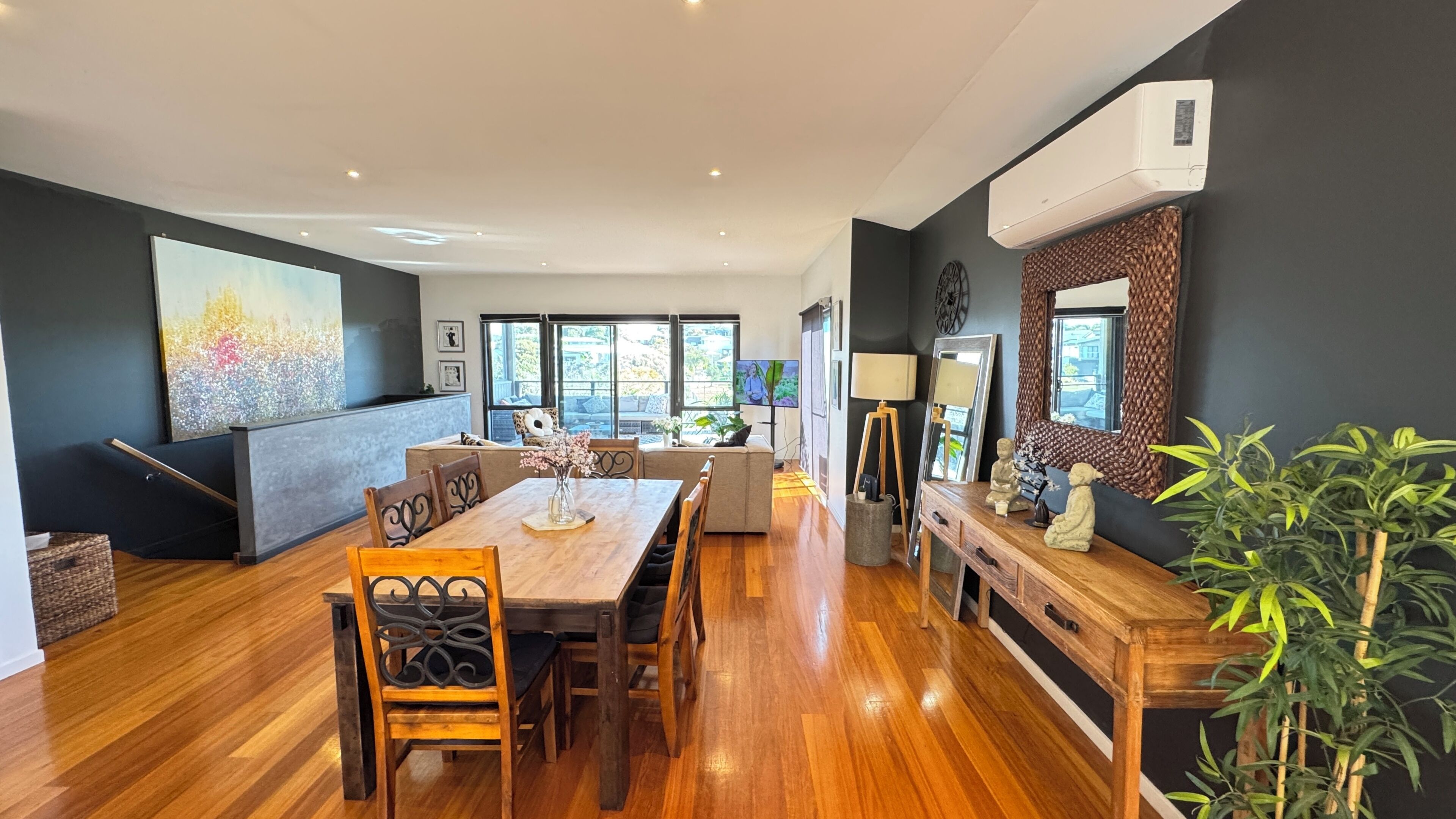Deluxe House, 3 Bedrooms, Pets allowed, Lake View | Interior