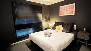 Spa - Coastal Tones (Cowes)
