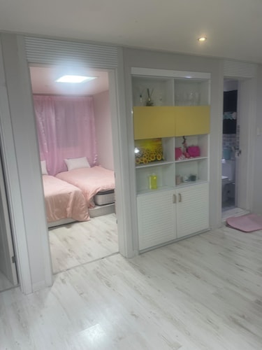 Lucky Guesthouse