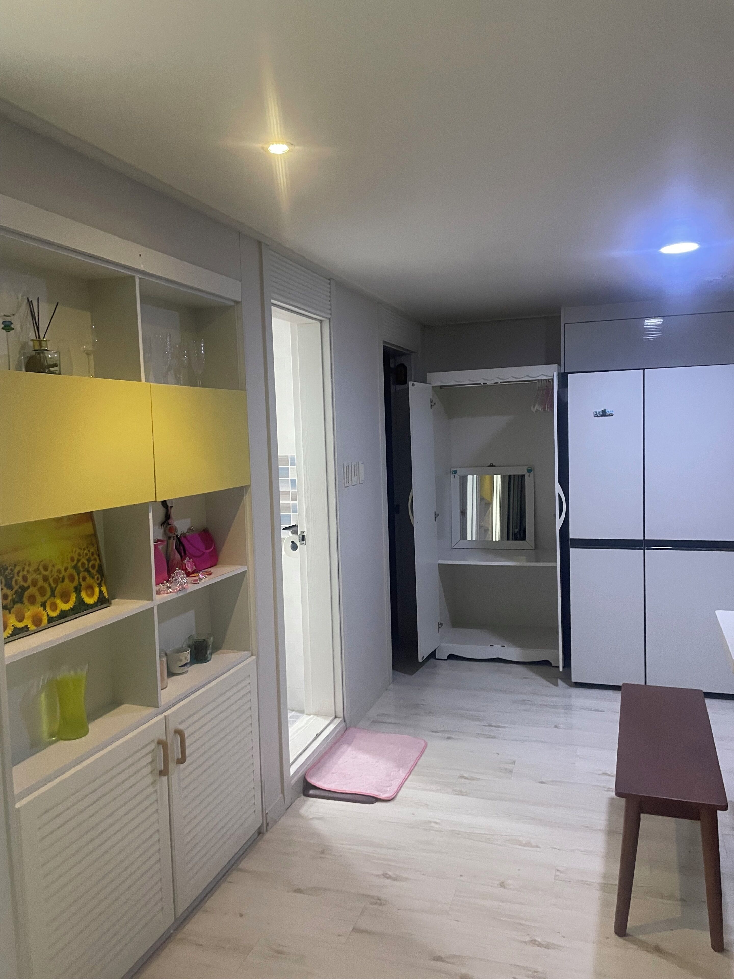 Classic Shared Dormitory (Non-Korean Nationals Women only) | Desk, laptop workspace, free WiFi, individually decorated