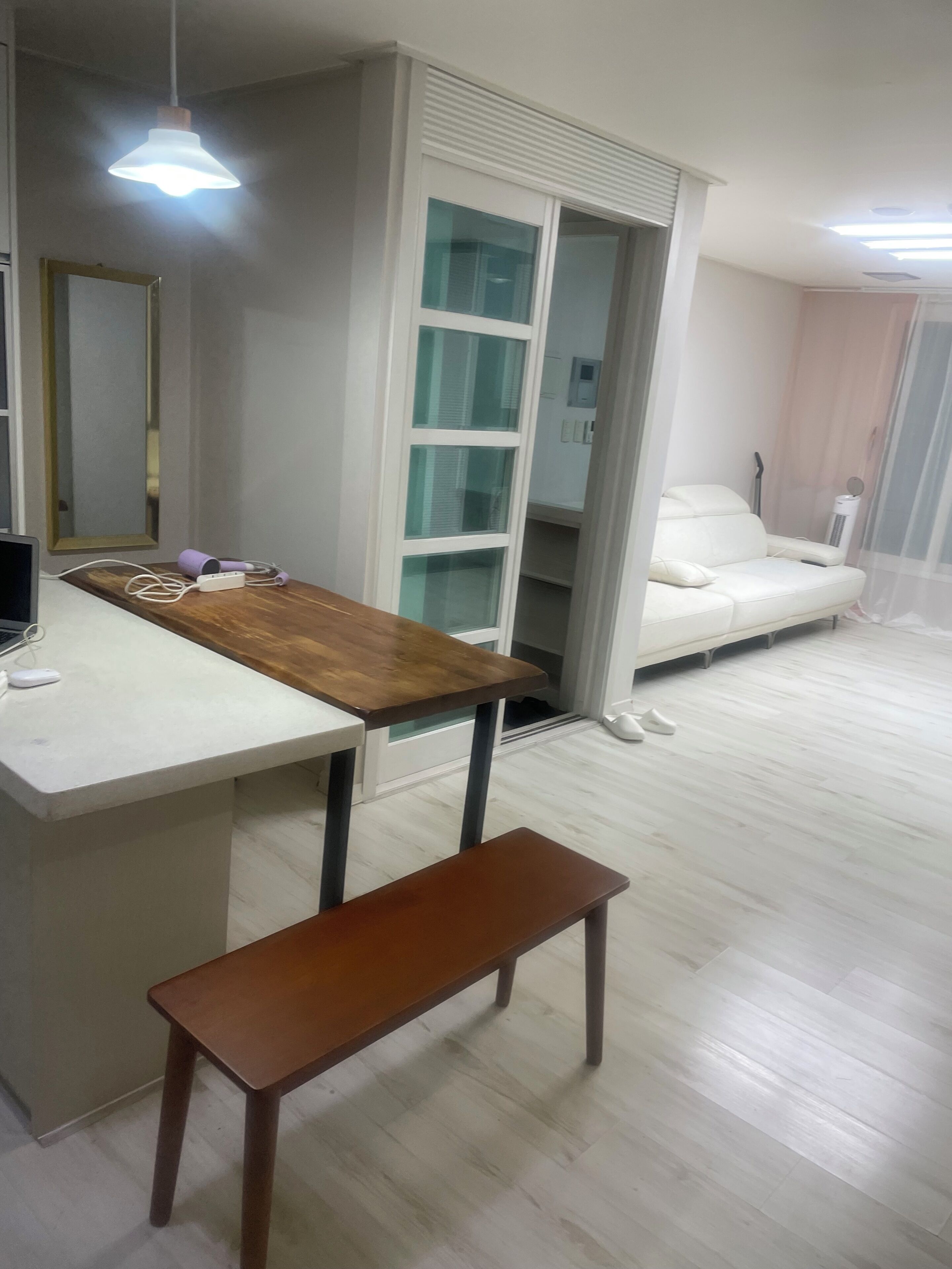 Classic Shared Dormitory (Non-Korean Nationals Women only) | Living area