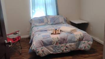 WiFi, bed sheets