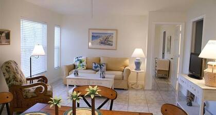 Cozy 2 BR/2 BA condo, screened porch in serene Rotonda West