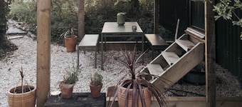 Pet Friendly Shepherd's Hut, Sleeps 2 with Hot Tub