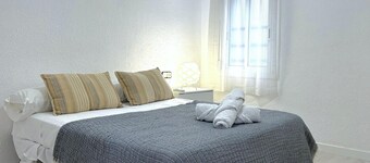 4 Bedroom apartment central, close to the seafront