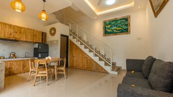 Deluxe Villa, 1 Bedroom, Non Smoking, Pool View | Living area
