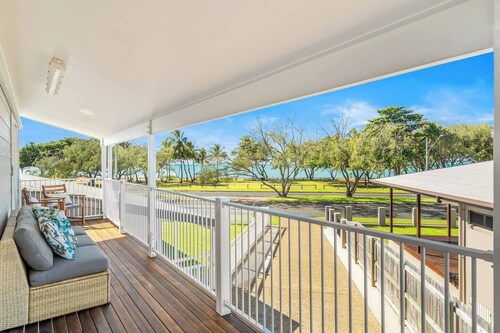 Beachside Mackay House