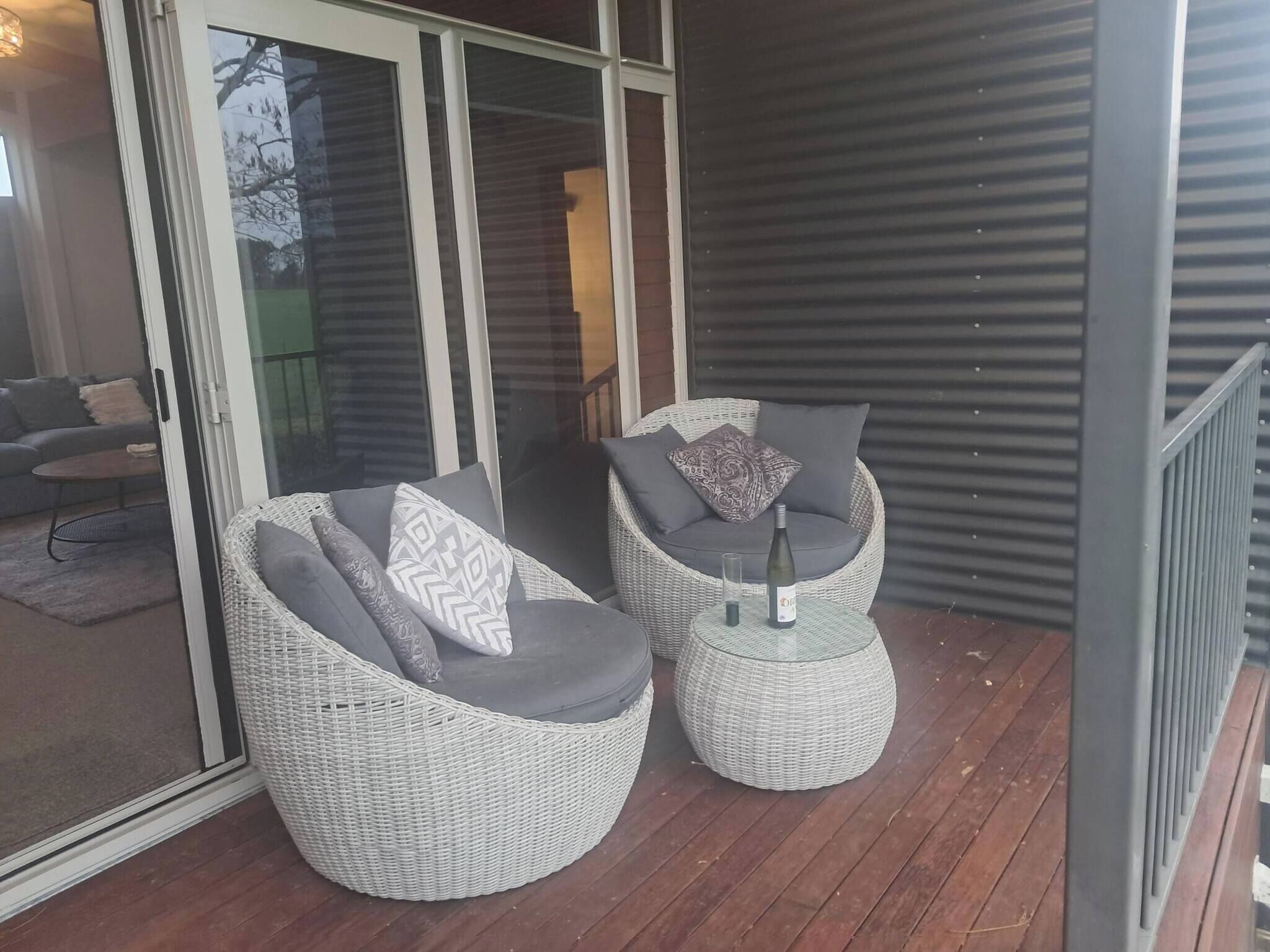House, 5 Bedrooms, Fireplace | Balcony