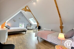 Room - De Kerlidec - PLUVIGNER (PLUVIGNER)