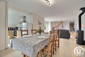 Dining - De Kerlidec - PLUVIGNER (PLUVIGNER)