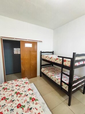 Desk, iron/ironing board, free WiFi - Terezinha Pousada (Juazeiro do Norte)