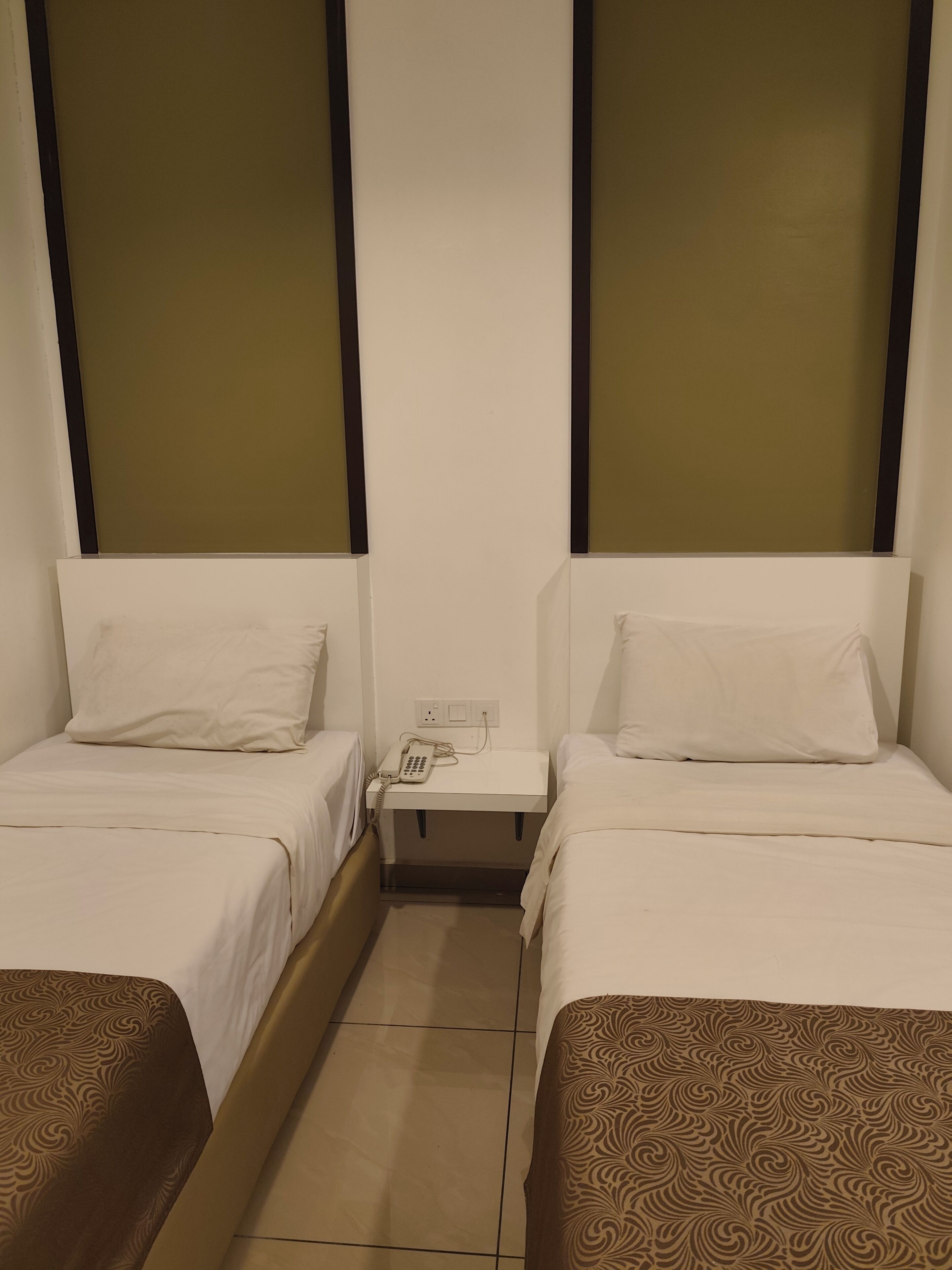 Chambre Exécutive avec lits jumeaux, 2 lits une place | Wi-Fi gratuit