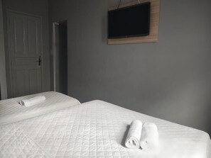 Standard-Dreibettzimmer, Blick auf den Innenhof