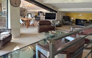 Interior - 5 bedroom awesome home in Bourdic (Bourdic)