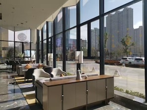 Reception - Hampton by Hilton Ningbo Eastern NewTown (Ningbo)