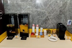Dining - Hampton by Hilton Ningbo Eastern NewTown (Ningbo)