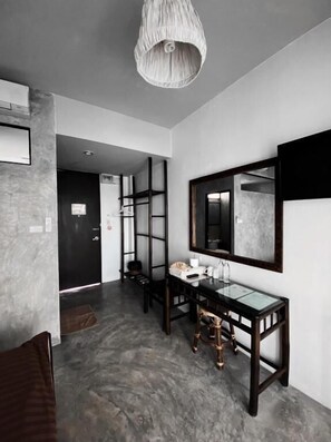 Superior Double Room, Balcony, Pool View | Interior - Lamphu House Chiangmai (Chiang Mai)
