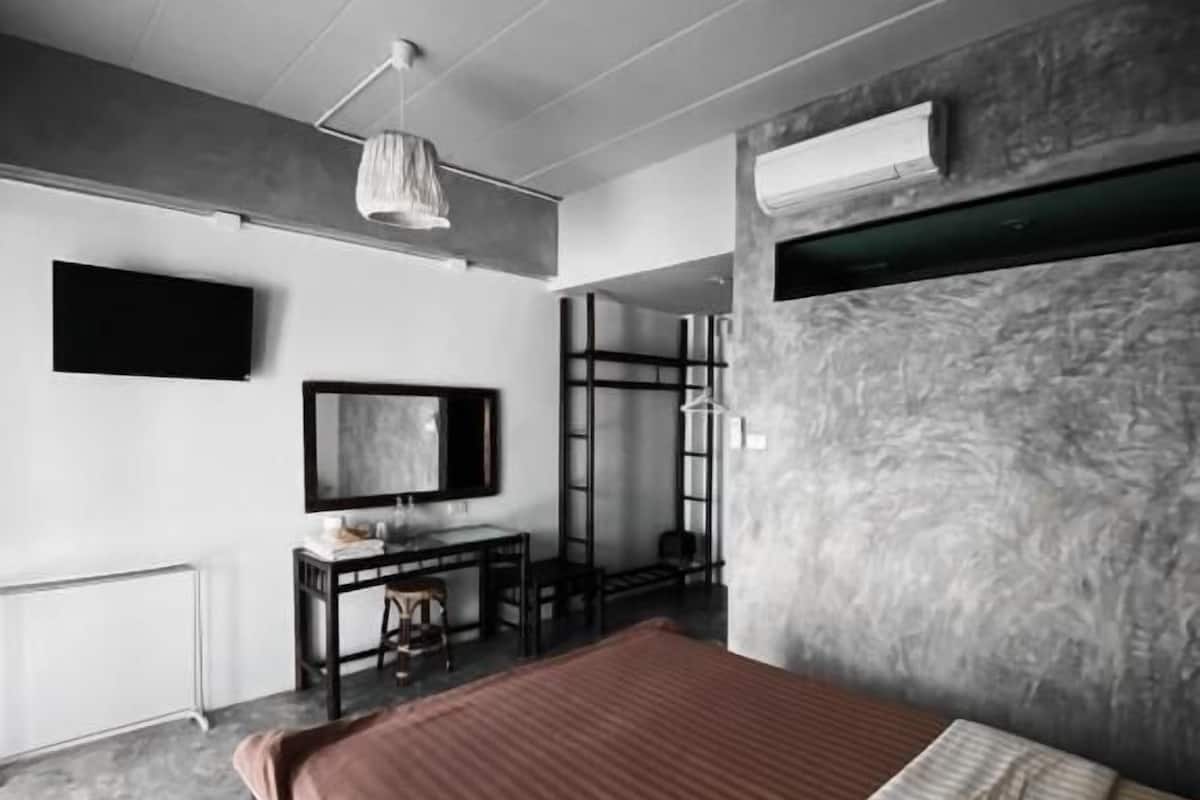 Standard-Doppelzimmer, Balkon, Stadtblick | Kostenloses WLAN