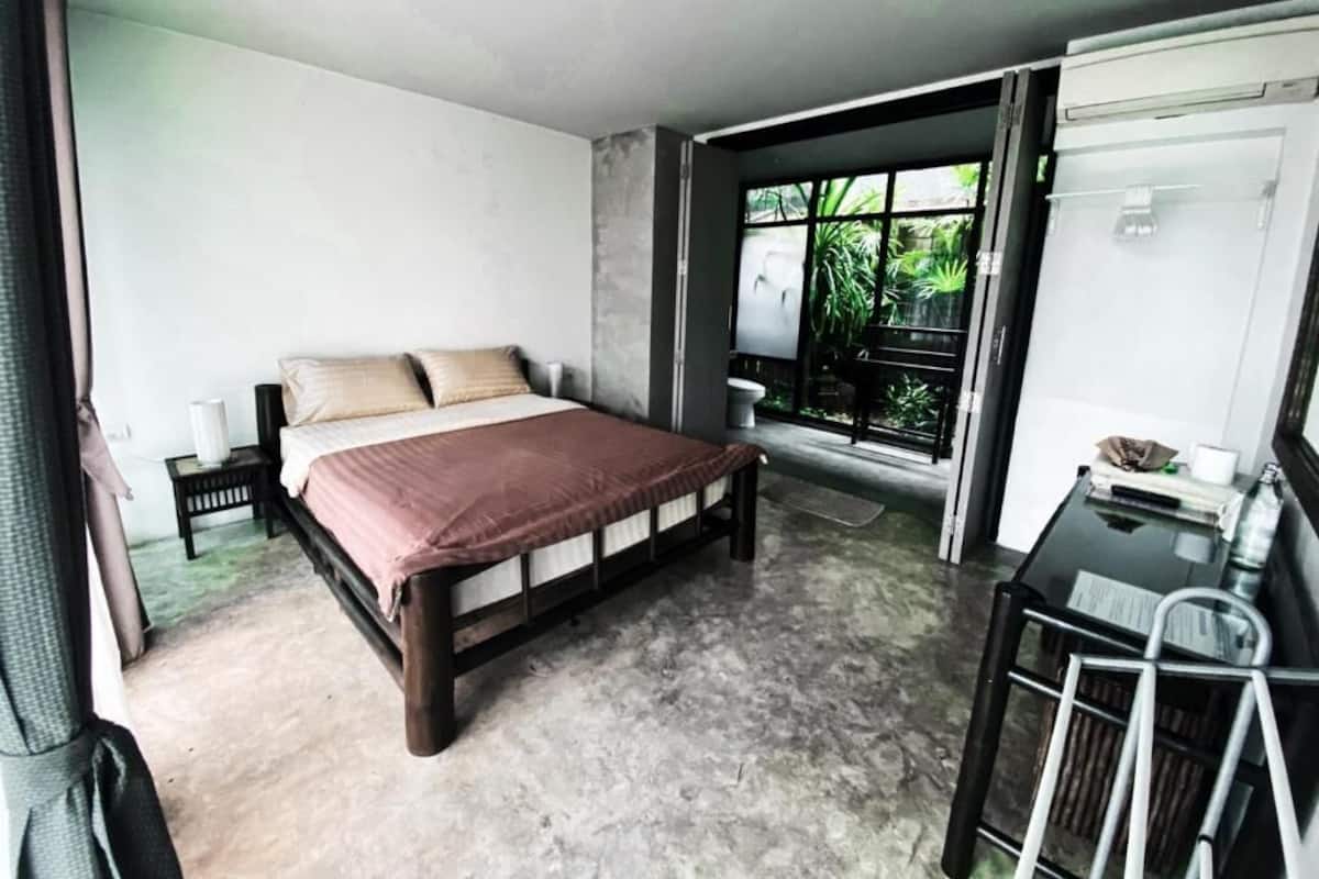 Deluxe-Doppelzimmer, Balkon, Poolblick | Kostenloses WLAN