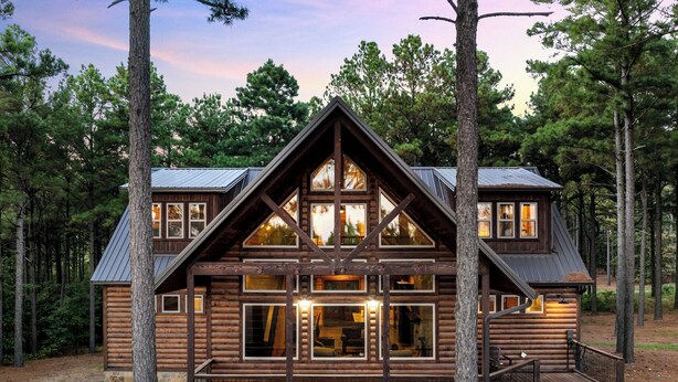 Exterior - 4 King Suits ~ Deck ~ Playground ~ Hot Tub ~ EV (Broken Bow)