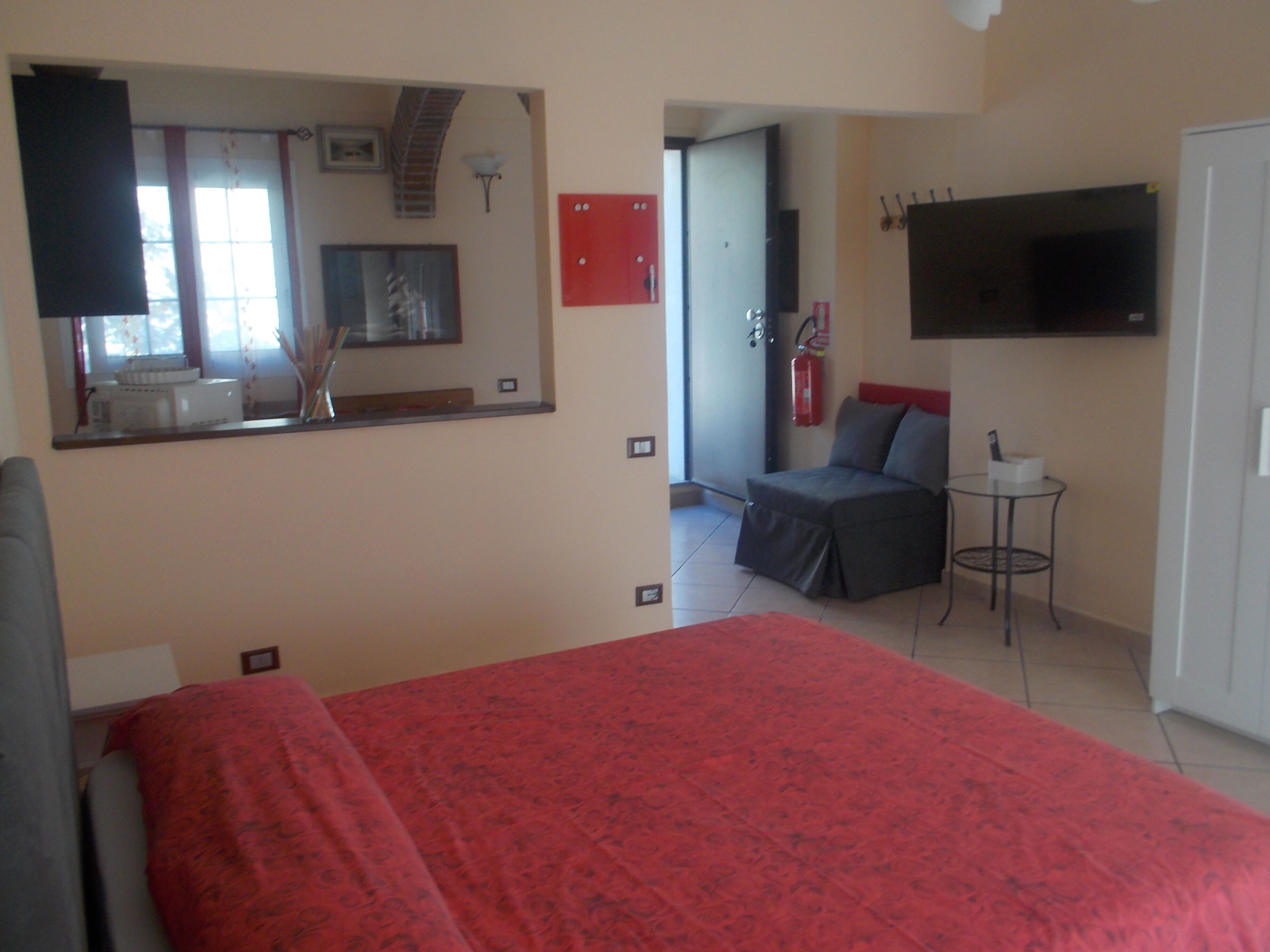 1 chambre, fer et planche à repasser, Wi-Fi, draps fournis