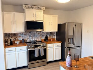 Private kitchen - House in SA Sleeps 7 Near Lackland Air Force, wonderful house (San Antonio)