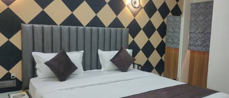 Deluxe Room | Free WiFi