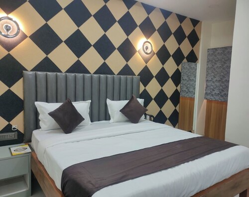 Hotel Abhijeet Inn