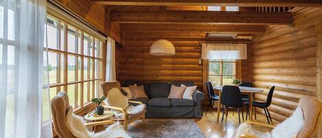 Cabane Confort, 2 chambres | Coin séjour