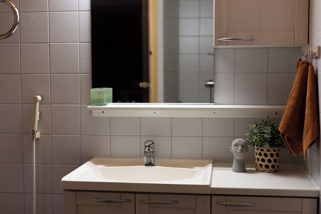 Comfort-mökki, 2 makuuhuonetta | Kylpyhuone | Suihku, hiustenkuivaaja, pyyhkeet, saippua