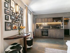 Coffee/tea maker, fridge, stovetop - Apartment near the center and ski lift (Hopfgarten im Brixental)