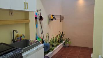Deluxe Room, Balcony | Interior