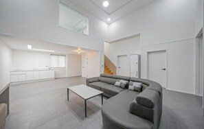 Living area - Hotel EHAN (Mokpo)