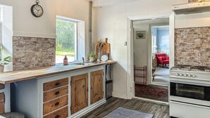 Unclassified image, 3 of 19, button - Cozy home in Føvling with WiFi (Føvling)
