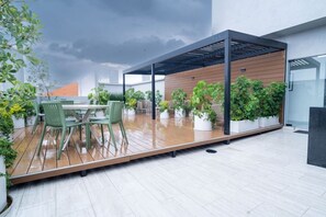 Outdoor dining - Urban Studio | 2bd 1 Bth |Roma Norte | Pool & Gym (Ciudad de México)