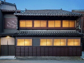 Exterior - Kuraha Machiya House (Kanazawa)