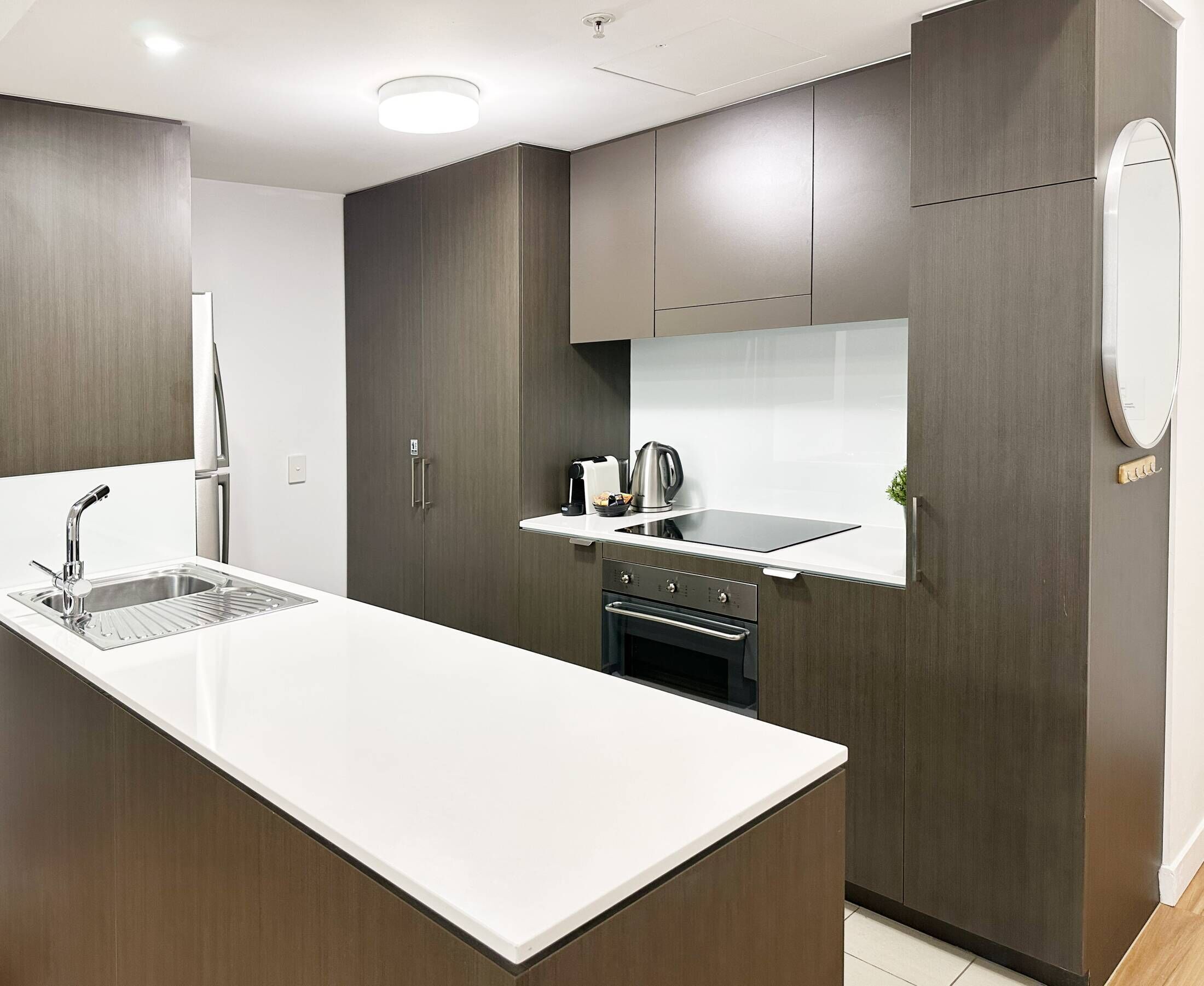 Coffee/tea maker, fridge, microwave, oven