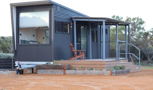 Nine77 - Tiny Home Retreat