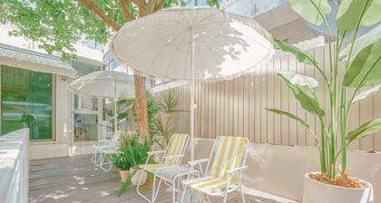 Luxury Hongdae Mansion w/ Garden & 7 Showrooms - Ideal for Large Families