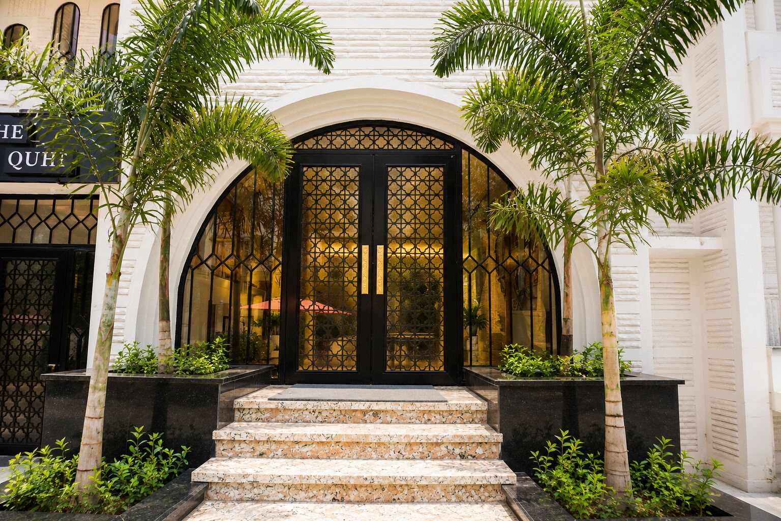 Pintu masuk hartanah