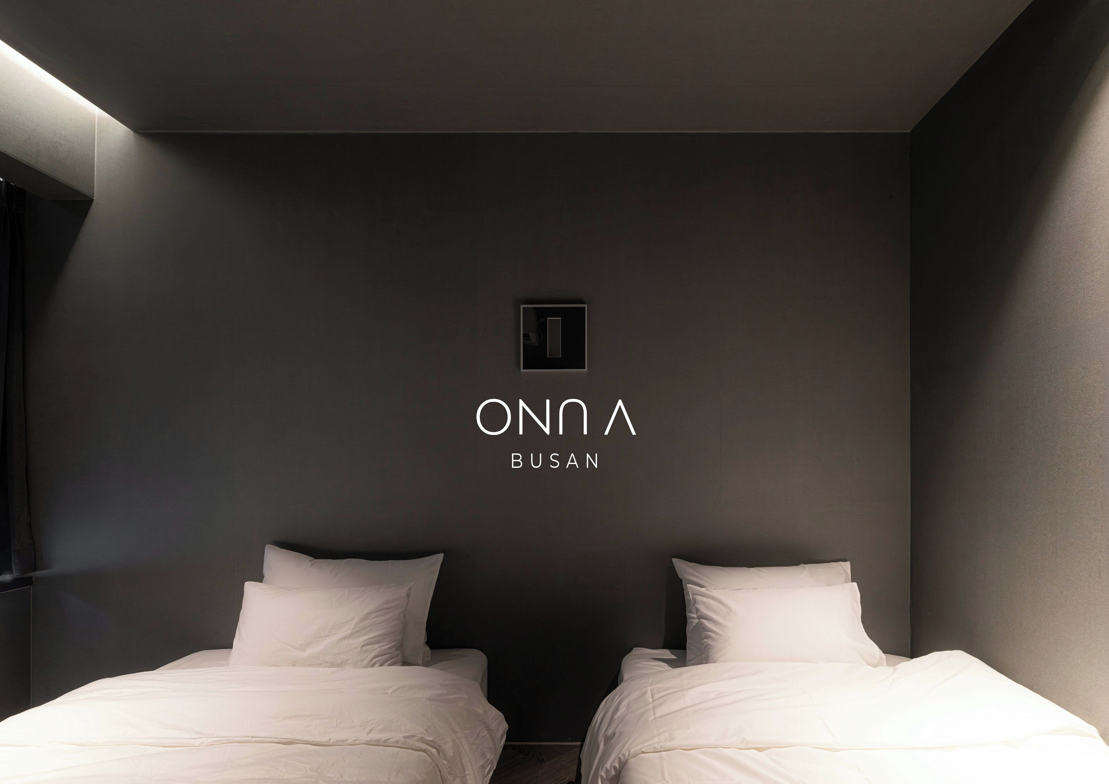 Ropa de cama de alta calidad, colchones con pillow-top y wifi gratis 