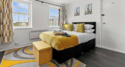 Cheshire Gold: Beautiful studio apartment near Warrington town centre