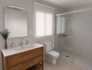 Bathroom - Casa Chispitas - Exclusive 3 bedrooms entire house in Caravaca old town (Caravaca de la Cruz)